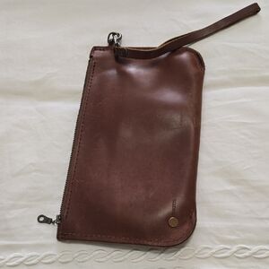 Elegant Brown Leather Toiletry Bag for Men